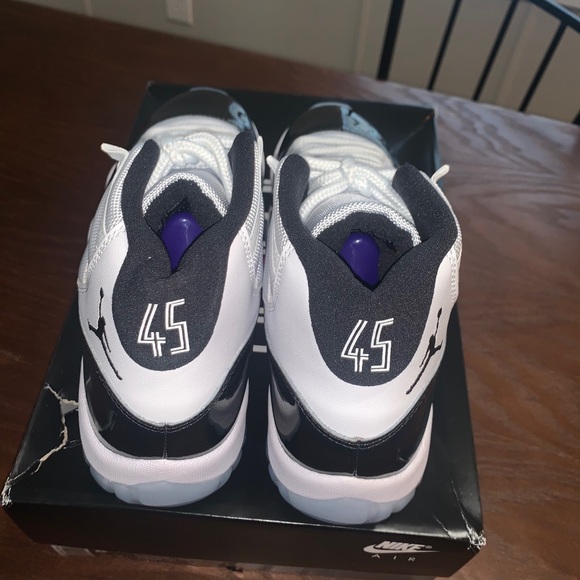 jordan 11 concord size 8.5